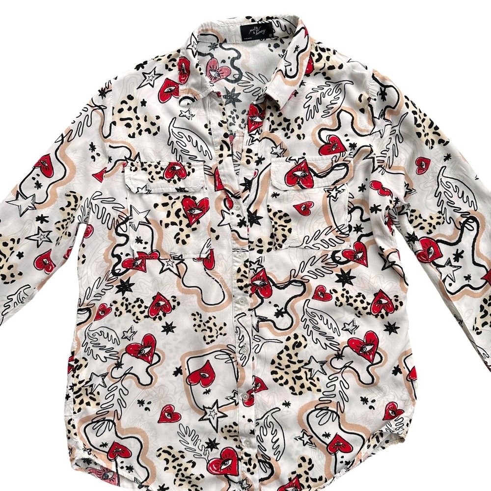 Milk‎ & Honey Button Down Shirt Womens Medium White Red Heart Graphic Excellent
